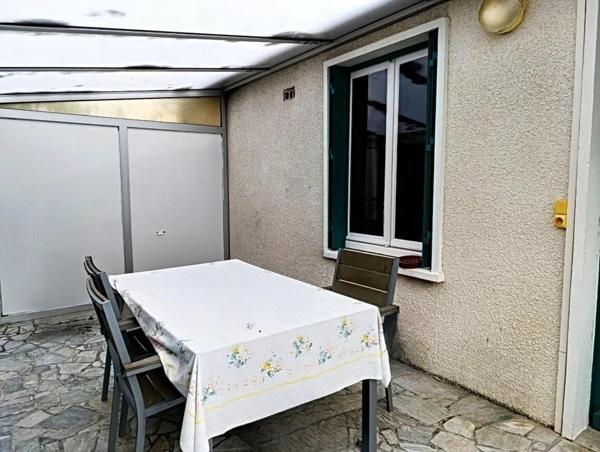 toiture rénovée , isolation récente ,vie de plain-pied