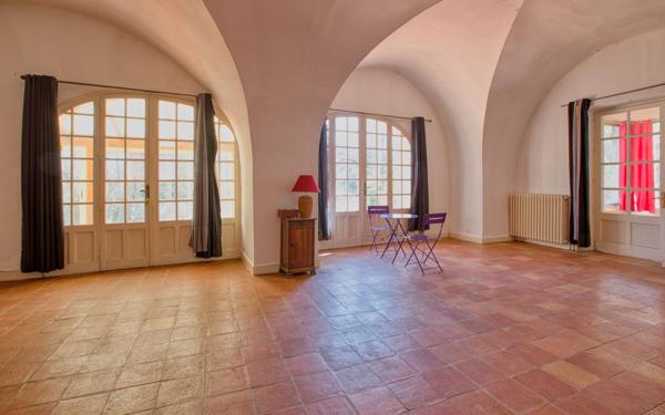 Appartement à vendre    5 pièces • 194 m2 Privas