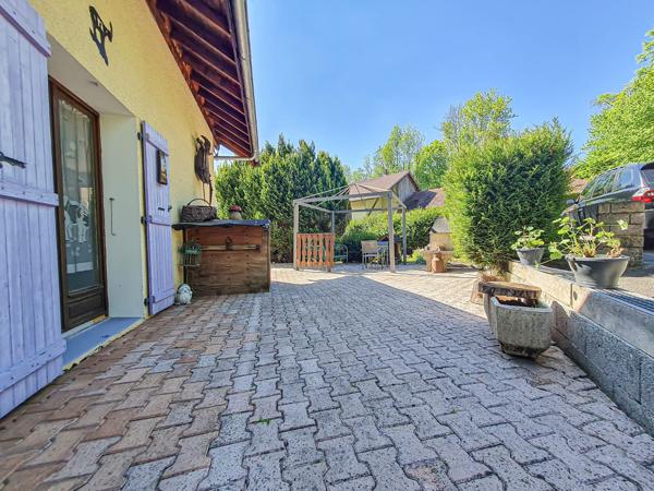 Boëge (74420) MAISON INDIVIDUELLE 118 M² AVEC GRAND TERRAIN DE 1606M²