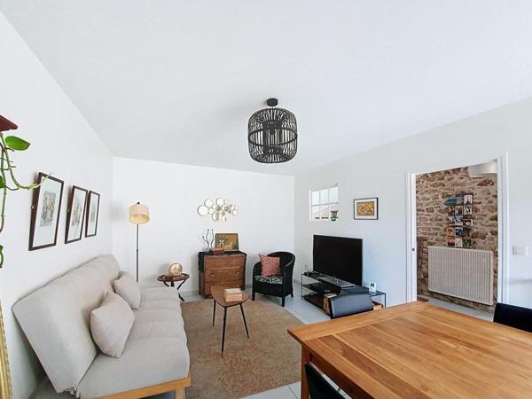 EXCLUSIVITÉ LORIENT : Maison de charme en pierre rénovée