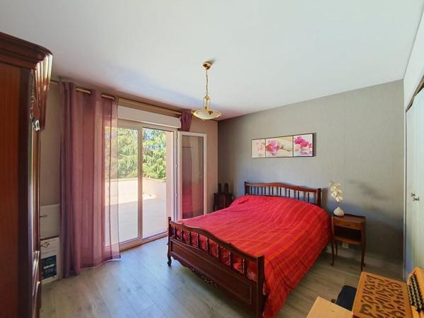 EXCLUSIVITÉ LANGUIDIC : Maison familiale sur plus de 4 000 m² de terrain