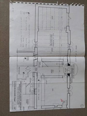 Sur l'axe LES SABLES-LA ROCHE un hôtel-Bar-Restaurant
