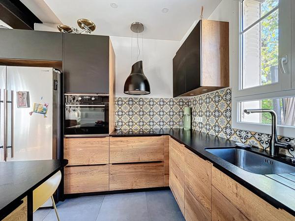 Maison ancienne 3/4 chambres + bureau à 12min RER