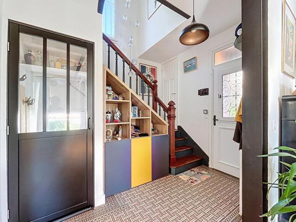 Maison ancienne 3/4 chambres + bureau à 12min RER