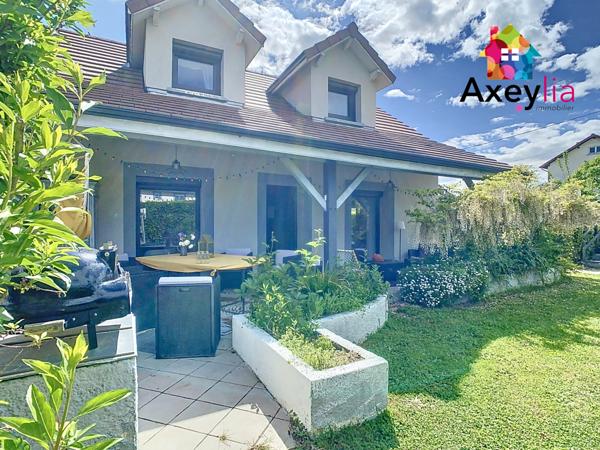 Le Coteau (42120) A VENDRE- PROCHE LE COTEAU- MAISON 4 CHAMBRES SUR TERRAIN DE 2500 M2 AVEC PISCINE