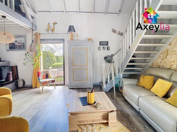 Le Coteau (42120) A VENDRE- PROCHE LE COTEAU- MAISON 4 CHAMBRES SUR TERRAIN DE 2500 M2 AVEC PISCINE