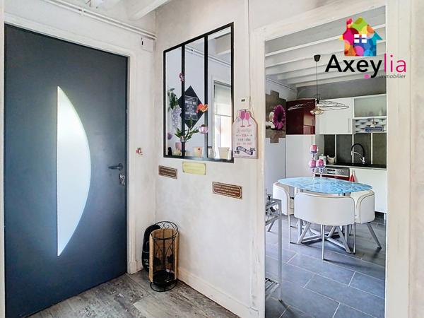 Le Coteau (42120) A VENDRE- PROCHE LE COTEAU- MAISON 4 CHAMBRES SUR TERRAIN DE 2500 M2 AVEC PISCINE