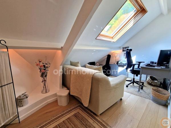 Pavillon rénové 3 chambres + sous sol