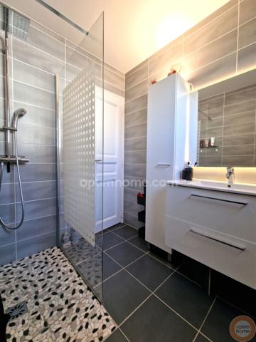 Pavillon rénové 3 chambres + sous sol