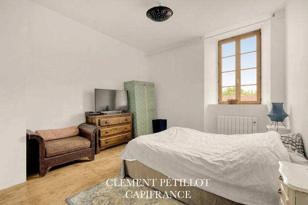 À VENDRE – RESTAURANT AVEC CHAMBRES D’HÔTE À ST-ANDRÉ (31420)