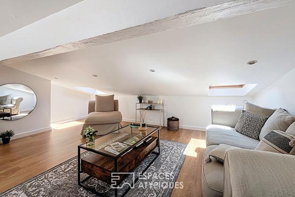 Appartement cosy au dernier étage avec ascenseur au coeur du Triangle d’Or