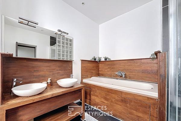 Appartement cosy au dernier étage avec ascenseur au coeur du Triangle d’Or