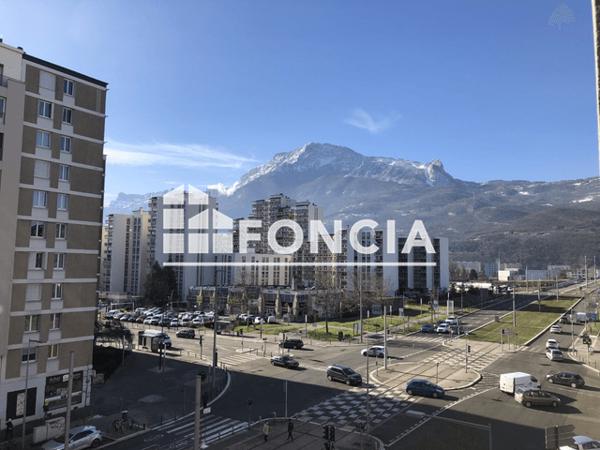Location Appartement 3 pièces 50.54 m² - J.VALLIER-E.VARLIN-DR CALMETTE Grenoble 38000