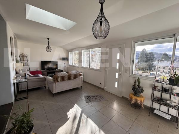 Maison d'exception  centre village 