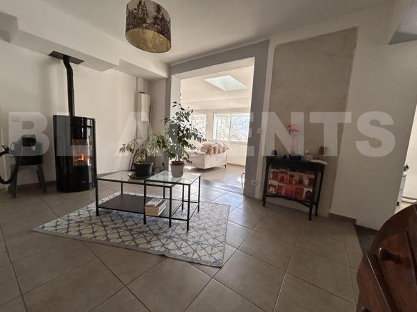 Maison d'exception  centre village 