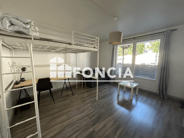 Location Studio meublé 32.5 m² - 34 BOULEVARD VICTOR HUGO Reims 51100