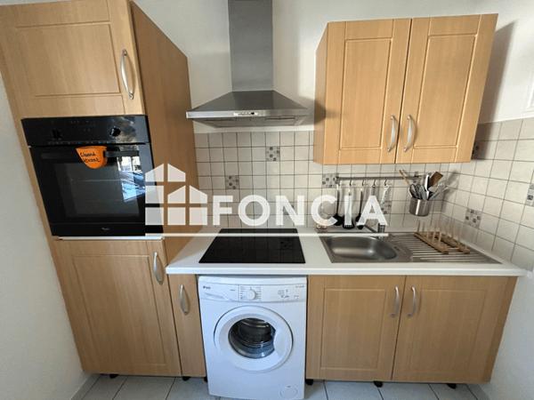 Location Studio meublé 32.5 m² - 34 BOULEVARD VICTOR HUGO Reims 51100