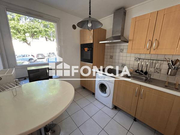 Location Studio meublé 32.5 m² - 34 BOULEVARD VICTOR HUGO Reims 51100
