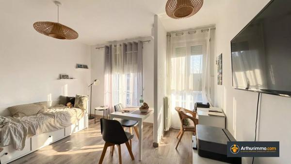Vente                                                      Appartement
                        
                     1 pièces                      25 m2                     à Nice