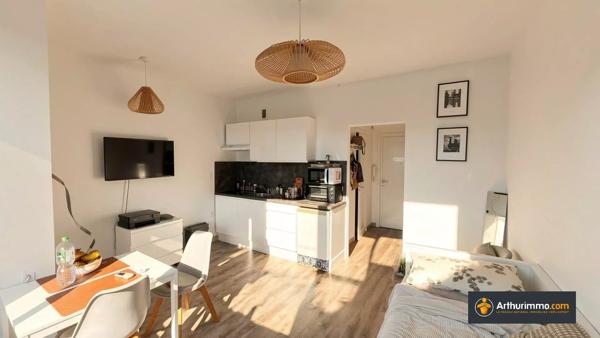 Vente                                                      Appartement
                        
                     1 pièces                      25 m2                     à Nice