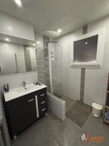Maison 83 m² sur terrain constuctible 2030 m²