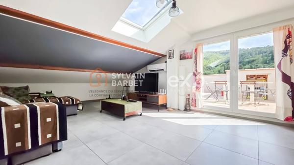 83210 SOLLIES-PONT - DUPLEX 4 PIECES AVEC 2 TERRASSES 2 PARKINGS PRIVÉS - QUARTIER CENTRE- BUS ZOU 849 – 881 - 882