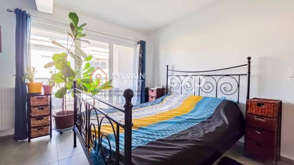 83210 SOLLIES-PONT - DUPLEX 4 PIECES AVEC 2 TERRASSES 2 PARKINGS PRIVÉS - QUARTIER CENTRE- BUS ZOU 849 – 881 - 882