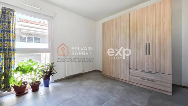 83210 SOLLIES-PONT - DUPLEX 4 PIECES AVEC 2 TERRASSES 2 PARKINGS PRIVÉS - QUARTIER CENTRE- BUS ZOU 849 – 881 - 882