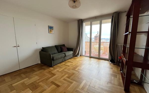 Appartement à louer    3 pièces • 73 m2 Limoges