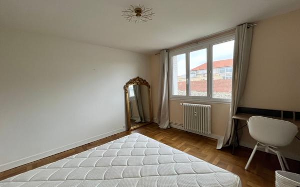 Appartement à louer    3 pièces • 73 m2 Limoges