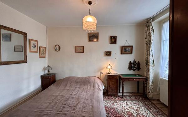 Maison à vendre    8 pièces •  Montmorillon