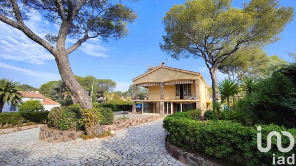 Maison à vendre 7 pièces 200 m² Saint-Raphaël