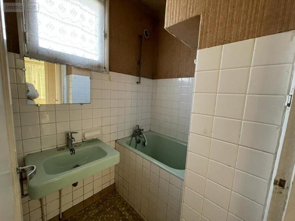 Maison à vendre à Cossé-le-Vivien en Mayenne (53230), ref : 53032-1068