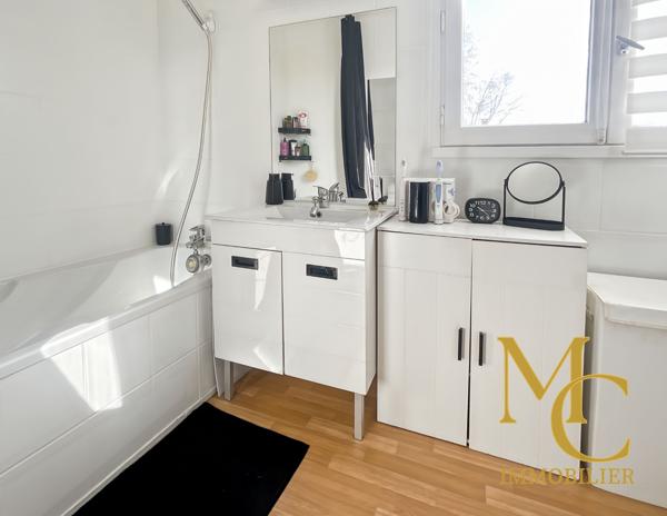 Voisins-le-Bretonneux (78960) MAISON / CALME / QUARTIER FAMILIAL / VOISINS-LE-BRETONNEUX