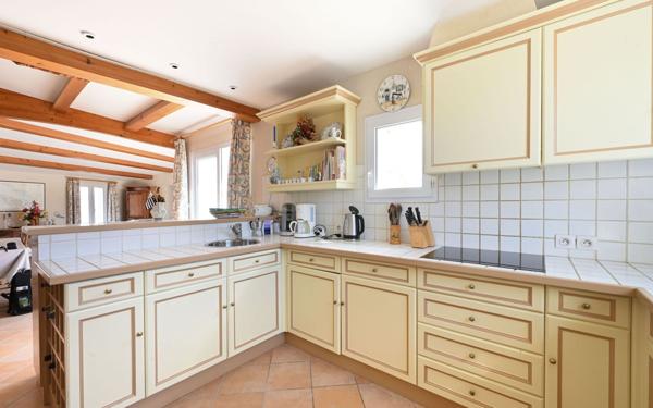 Maison à vendre    5 pièces •  La Couarde-sur-Mer