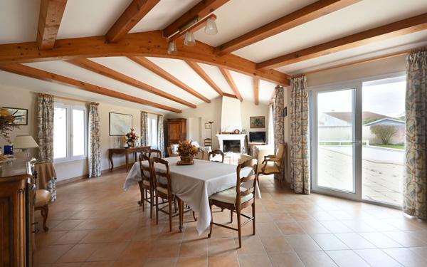 Maison à vendre    5 pièces •  La Couarde-sur-Mer