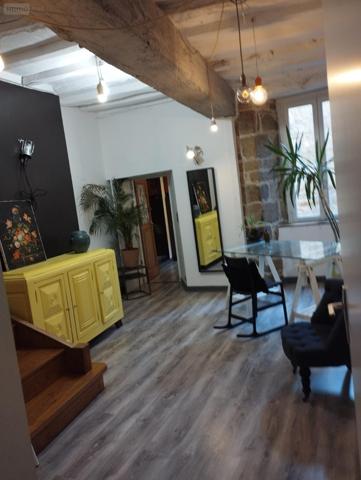 Duplex à vendre à Guingamp dans les Côtes-d'Armor (22200), ref : 00413FR   
centre ville