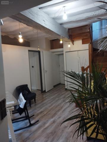 Duplex à vendre à Guingamp dans les Côtes-d'Armor (22200), ref : 00413FR   
centre ville