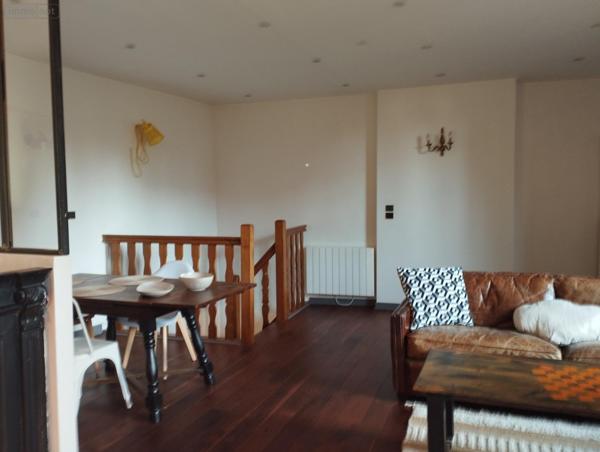 Duplex à vendre à Guingamp dans les Côtes-d'Armor (22200), ref : 00413FR   
centre ville