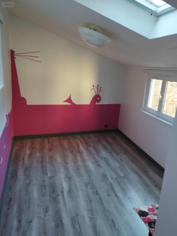 Duplex à vendre à Guingamp dans les Côtes-d'Armor (22200), ref : 00413FR   
centre ville