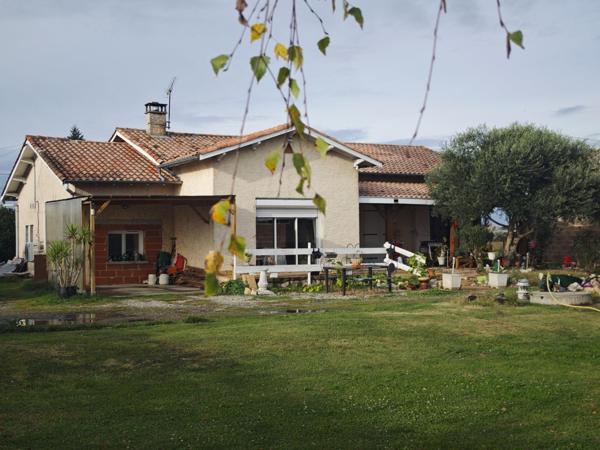 Maison à MONTECH, 82700 - 6 pièces 149m²