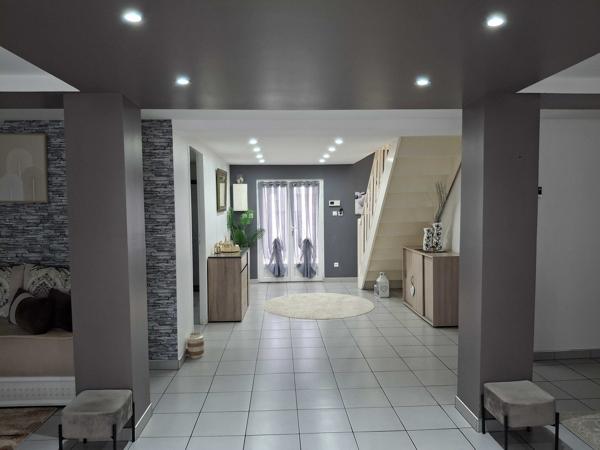 MAISON DE VILLE RENOVEE AVEC ATELIER