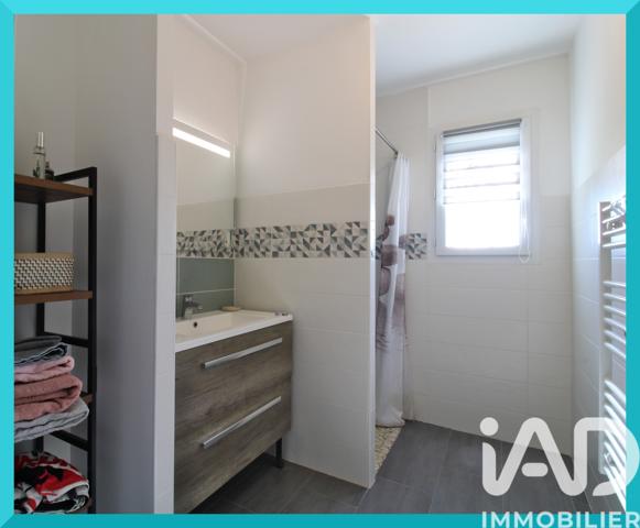 Maison à vendre 6 pièces 120 m² Saint-Germain-les-Vergnes