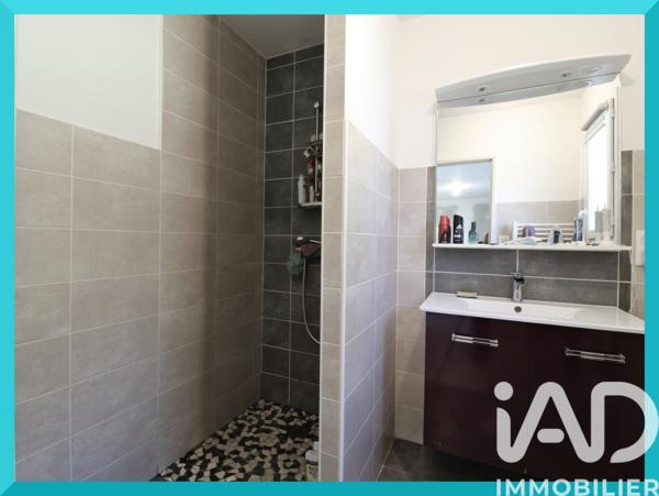 Maison à vendre 6 pièces 120 m² Saint-Germain-les-Vergnes