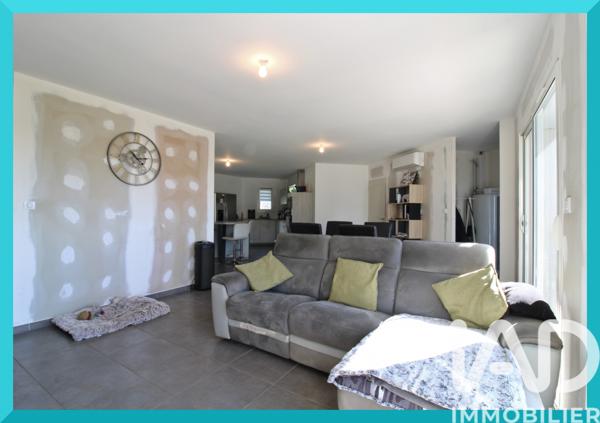 Maison à vendre 6 pièces 120 m² Saint-Germain-les-Vergnes