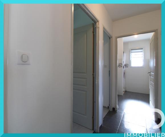 Maison à vendre 6 pièces 120 m² Saint-Germain-les-Vergnes