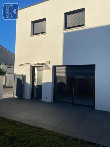 Maison à louer 7 pièces 150m²