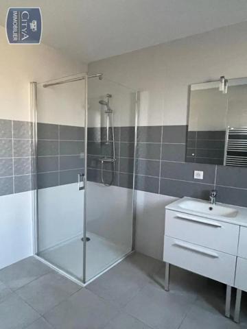 Maison à louer 7 pièces 150m²