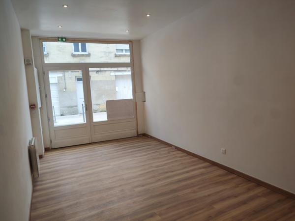 LOCAL NEUF BASTIDE PROCHE RUE PIETONNE