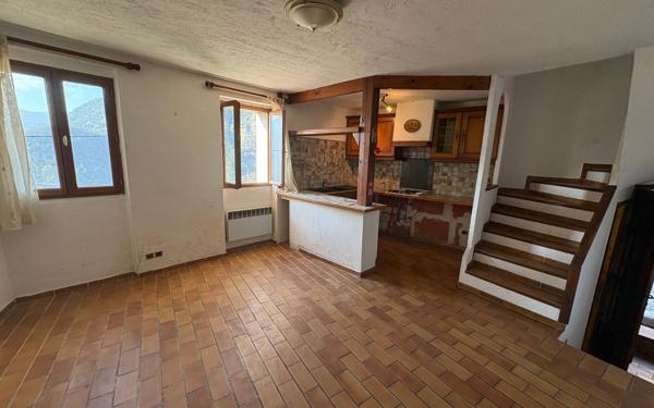 Maison à vendre    3 pièces •  La Tour